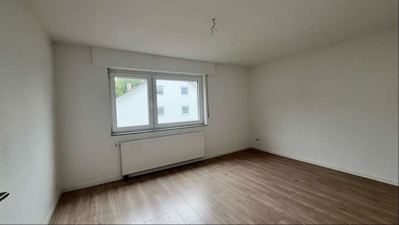 Immobilie in Affalterbach - Solide Kapitalanlage - modernisiertes Dreifamilienhaus in begehrter Lage von Affalterbach! - Bild 1