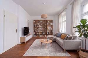 Hübsche Altbauwohnung an der Torstraße mit 2 Zimmern und kleiner Terrasse - aktuell vermietet – Die vollständige Adresse der Immobilie erhältst du vom Anbieter., 10119 Prenzlauer Berg, Berlin – Vorschaubild 9