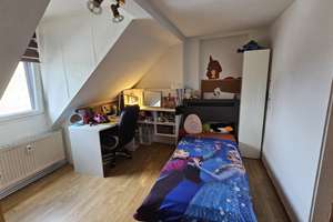 3-Zimmer-Wohnung im Dachgeschoss mit Garage in Mainz-Kostheim – Die vollständige Adresse der Immobilie erhältst du vom Anbieter., 55246 Mainz-Kostheim, Wiesbaden – Vorschaubild 3