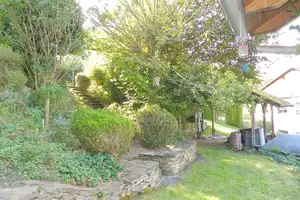 Mehrfamilienhaus mit drei Wohneinheiten, Garagen, Garten Streuobstwiese und Mega-Fernblick! – Trier-Saarburg (Kreis) – Vorschaubild 17