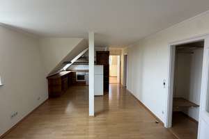 Maisonette-Traum am Bordeuxplatz - 3 Zimmer Altbauwohnung mit Alpenblick über den Dächern Münchens – 81667 Haidhausen Nord, München – Vorschaubild 2