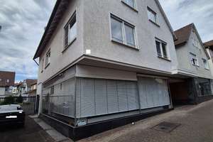 *Wohn- und Geschäftshaus + extra kleines Häuschen auf großem Grundstück