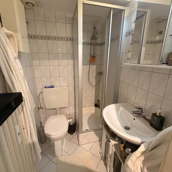 *** gepflegte 1-Zimmer-Wohnung - mit grüner Gemeinschaftsterrasse - in Aachen-Burtscheid ***