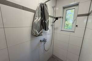 GROSSZÜGIGES EINFAMILIENHAUS MIT MODERNEM WOHNKOMFORT UND TOP-GRUNDSTÜCK – Die vollständige Adresse der Immobilie erhältst du vom Anbieter., 77933 Lahr/Schwarzwald – Vorschaubild 10