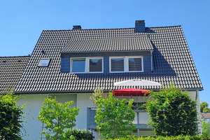Für Sie saniert! Moderne 2-Zimmerwohnung mit EBK und Gartennutzung!