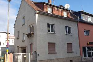 Kapitalanlage:  Mehrfamilienhaus in Mainz-Weisenau mit Hof