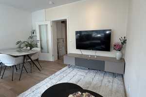 Schwabinger Traum – Helle, ruhige 2-Zimmer-Wohnung mit Sonnenbalkon – München – Vorschaubild 4