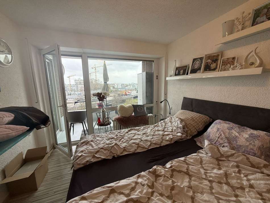 Schlafzimmer mit Balkon