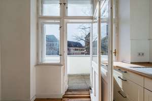 Spätestens Bezugsfrei zum 31.05.2027! Traumhaft sanierte 2-Zimmer-Altbauwohnung mit sonnigem Balkon – Die vollständige Adresse der Immobilie erhältst du vom Anbieter., 12051 Neukölln (Ortsteil), Berlin – Vorschaubild 4