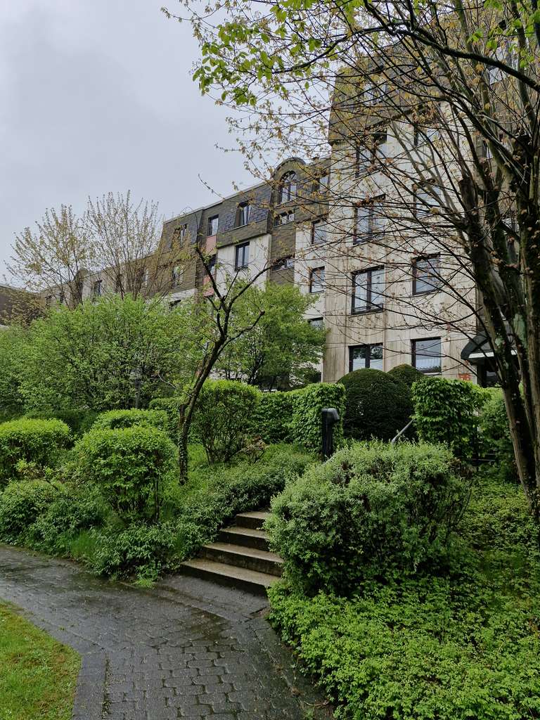 Schöne 2-Zimmer-Wohnung in parkähnlicher Anlage
