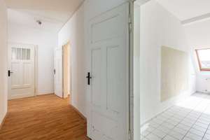 Unsanierte 72 m² DG-Altbauwohnung mit 150 m² Dachrohling zum Ausbau am Steinplatz / Südvorstadt – 4275 Südvorstadt, Leipzig – Vorschaubild 13