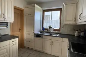 Gelegenheitskauf - Neueres Zweifamilienhaus mit PV-Anlage in Kelheim-Thaldorf - Baujahr 2001 – Kelheim (Kreis) – Vorschaubild 9