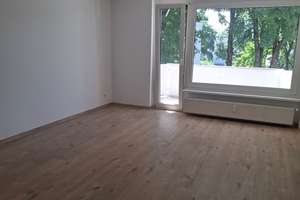 Helle 3-Zimmer-Wohnung mit Balkon in Düsseldorf – Josef-Stick-Straße 3, 40229 Eller, Düsseldorf – Vorschaubild 1