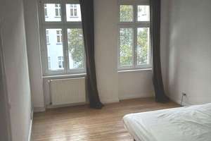 Großzügige 3-Zimmer-Stuckaltbauwohnung mit Balkon – Wilhelm-Stolze- Straße 19, 10249 Friedrichshain, Berlin – Vorschaubild 12