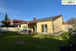 Stilvoller Bungalow-Traum mit Garten und Pool in ruhiger Lage Otterslebens zu vermieten! – Behneweg 2, 39116 Ottersleben, Magdeburg – Vorschaubild 1