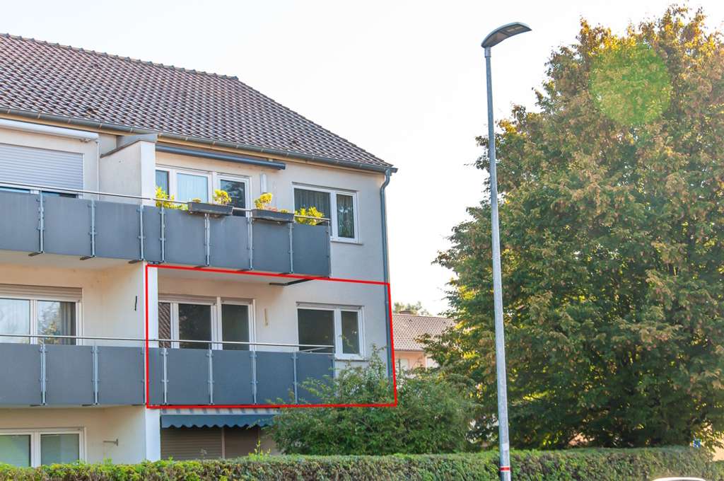 ::::Sanierte & helle 3 Zi.-Wohnung mit Südwestbalkon und Stellplatz::::