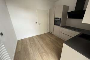 Modernes Wohnen auf 50 m² – Balkon, Einbauküche & Abstellraum – 39104 Buckau, Magdeburg – Vorschaubild 3