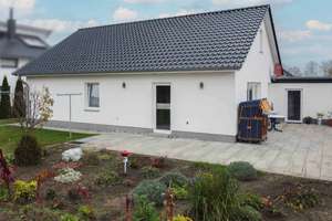 Zwei Minuten vom Wasser - eleganter Bungalow für anspruchsvolle Paare in Stralsund – Die vollständige Adresse der Immobilie erhältst du vom Anbieter., 18439 Süd, Stralsund – Vorschaubild 10