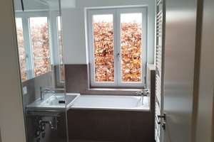 Exklusive, geräumige 2-Zimmerwohnung mit Einbauküche, Terrasse und Garten in Solln – 81477 Solln, München – Vorschaubild 4