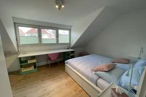 Möblierte Maisonettewohnung mit zwei Schlafzimmern, zwei Bädern und WG-Eignung in Karlsruhe – Die vollständige Adresse der Immobilie erhältst du vom Anbieter., 76199 Weiherfeld-Dammerstock, Karlsruhe – Vorschaubild 8