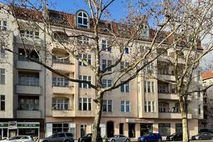 4-Zimmer-Eigentumswohnung kaufen im Stuckaltbau in Berlin-Schöneberg, ca. 123 m², Balkon, bezugsfrei