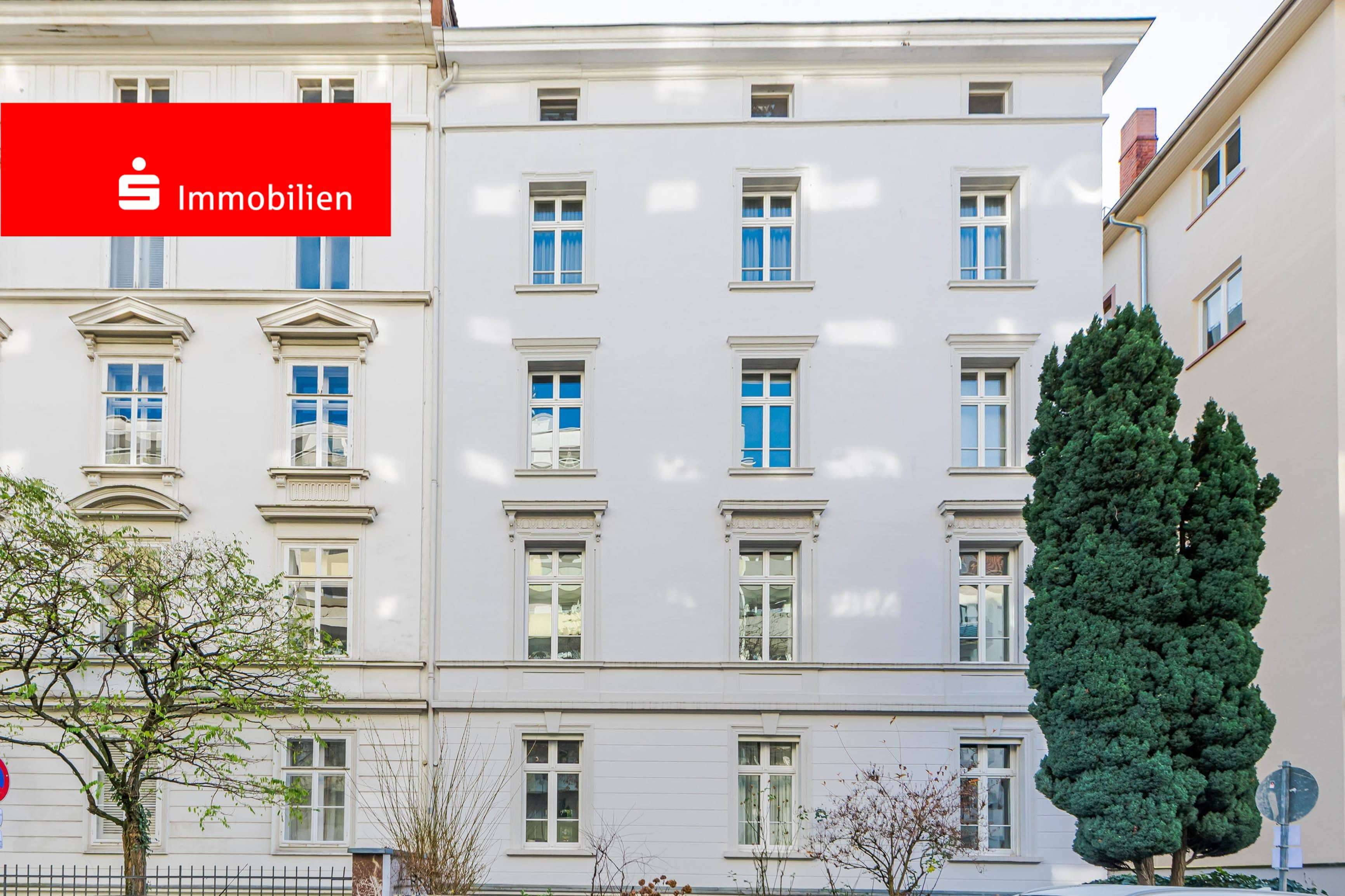 Frankfurt-Westend: Repräsentative Altbauwohnung (Kulturdenkmal) mit ca. 140 m² Wohnfläche, 5 Zimm, Frankfurt am Main – Bild 1