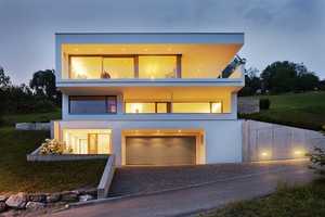 Schnell zugreifen - tolles Haus - tolle Lage - nach Ihren Wünschen geplant – Stuttgart – Vorschaubild 1
