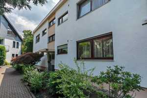 ** EIGENER GARTEN, WOHNEN IM AUKAMM & 1 ZIMMER APPARTEMENT IM DG ** – Wiesbaden – Vorschaubild 1