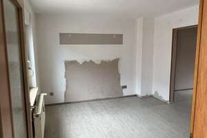 Charmantes Reihenhaus mit großem Grundstück und viel Potenzial in Duisburg-Bergheim – Ritterstraße 68, 47228 Bergheim, Duisburg – Vorschaubild 2