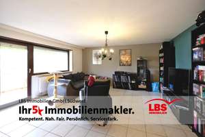 Großzügige 4-Zimmer-Wohnung mit Loggia und Garage! – Die vollständige Adresse der Immobilie erhältst du vom Anbieter., 76149 Neureut, Karlsruhe – Vorschaubild 2