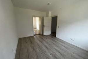 Ansprechende 2-Zimmer-Wohnung unweit der B76 – Lensahner Str. 2, 24143 Gaarden-Süd und Kronsburg, Kiel – Vorschaubild 2