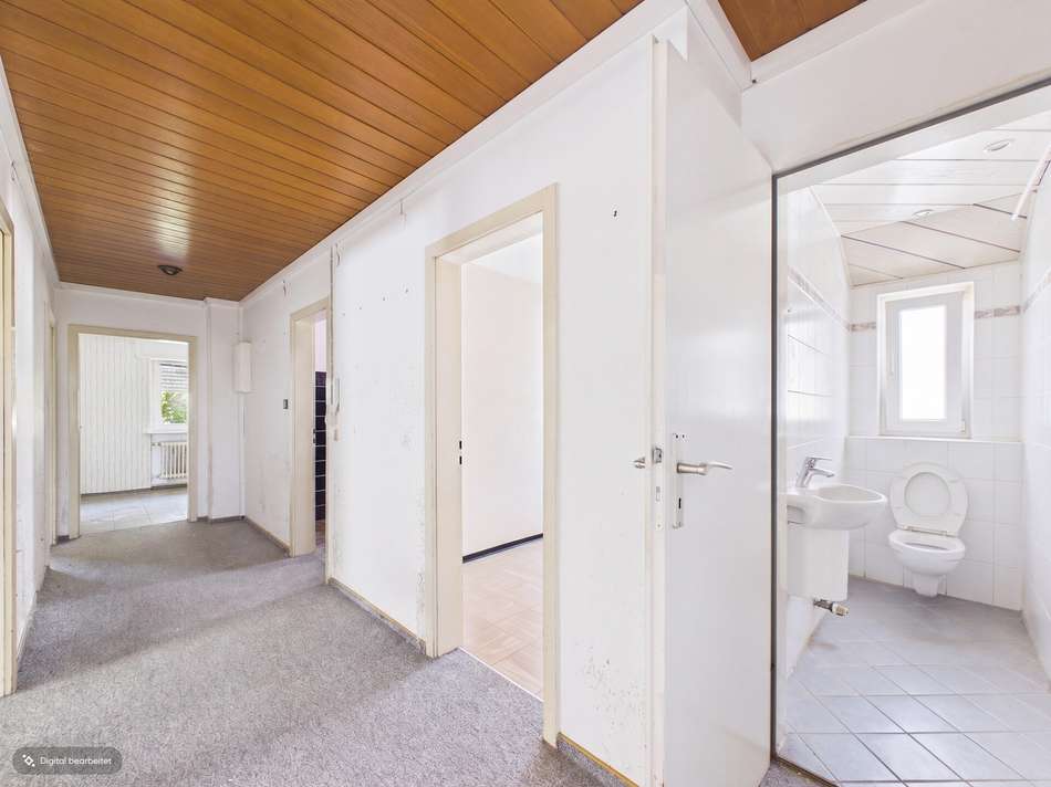 19 Eingangsbereich (Wohnung 1.