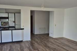 Ruhige sehr schön geschnittene  3-Zimmer mit Balkon und Stellplatz im Süden von Neureut – Die vollständige Adresse der Immobilie erhältst du vom Anbieter., 76149 Neureut, Karlsruhe – Vorschaubild 3