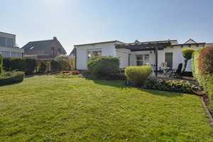 Gepflegter Bungalow mit herrlichem Grundstück und Garage in der Nähe des Ostparks – Düsseldorf – Vorschaubild 2