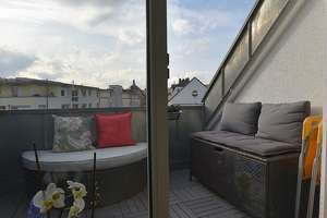 Modern möblierte, sonnige Wohnung mit Balkon und Wintergarten in Stuttgart Untertürkheim – Die vollständige Adresse der Immobilie erhältst du vom Anbieter., 70327 Lindenschulviertel, Stuttgart – Vorschaubild 15