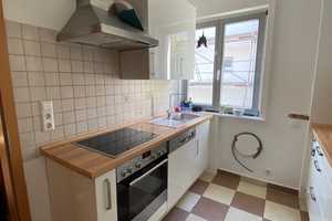 Helles Studenten-Zimmer in EG-wohnung in Stuttgart – Stuttgart – Vorschaubild 5