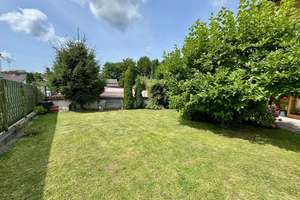 Viel Platz für die ganze Familie – Reihenendhaus mit 165 m² Wohnfläche und grünem Garten – Die vollständige Adresse der Immobilie erhältst du vom Anbieter., 83301 Traunreut – Vorschaubild 17