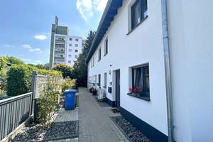 Reihenendhaus inkl. 2 Pkw-Stellplätze! Wird frei übergeben! – Die vollständige Adresse der Immobilie erhältst du vom Anbieter., 65795 Hattersheim am Main – Vorschaubild 3