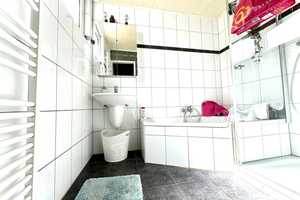 Ihr Zuhause in Bocholt: Vielseitige Doppelhaushälfte mit zwei Wohneinheiten – Borken (Kreis) – Vorschaubild 10