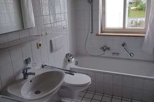 Gepflegte 2-Zimmer Dachgeschosswohnung in Passau-Heining – Die vollständige Adresse der Immobilie erhältst du vom Anbieter., 94036 Heining, Passau – Vorschaubild 11