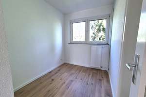 Wohnung ist frisch & fertig. Sie fehlen noch./Freshly renovated and ready for you to move in. – Bahnhofstraße 250, 47178 Vierlinden, Duisburg – Vorschaubild 4
