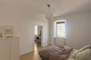 Stilvolle 120 m² Altbauwohnung in zentraler Lage von Amberg zu vermieten – Salzstadelplatz 1, 92224 Kernstadt, Amberg – Vorschaubild 4