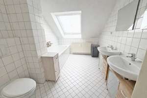 Vermietete 4-Zimmer-Maisonettewohnung in Bonn-Duisdorf – Die vollständige Adresse der Immobilie erhältst du vom Anbieter., 53123 Duisdorf, Bonn – Vorschaubild 7