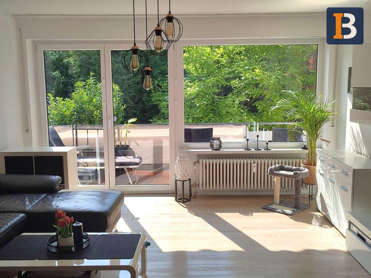 Immobilie in Schliengen - Helle 4-Zimmer-WHG mit 2 Balkonen und Weitblick über Schliengen! - Bild 0