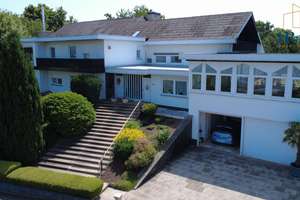 Traumhafte Villa mit zauberhaftem Garten, Einliegerwohnung und Indoor Pool – Die vollständige Adresse der Immobilie erhältst du vom Anbieter., 35088 Battenberg (Eder) – Vorschaubild 2