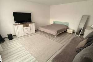 Helle 2,5-Zimmer-Wohnung mit Balkon - WBS notwendig!