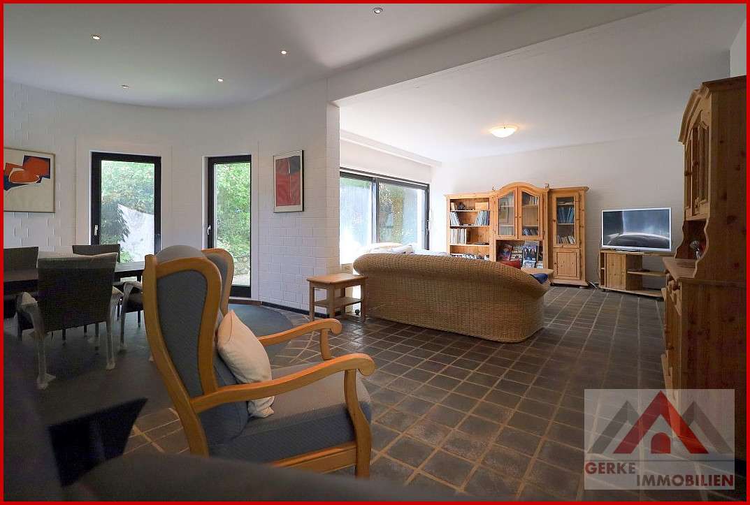 Immobilie in Vöhl - Stilvolles Wohnen auf dem Land – modern, ruhig, außergewöhnlich - Bild 0