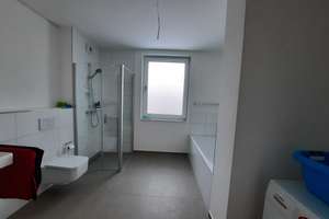 Leben am Wasser in extravaganter Lage - Traumhafte 4-Zimmer-Wohnung, Blick ins Grüne – Julienne-Trouet-Platz 21, 30453 Limmer, Hannover – Vorschaubild 5
