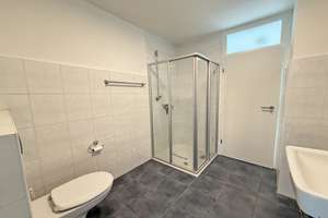 Renovierte 3 Zi-Dachgeschosswohnung mit Balkon im gepflegtem MFH – Die vollständige Adresse der Immobilie erhältst du vom Anbieter., 47839 Hüls, Krefeld – Vorschaubild 9