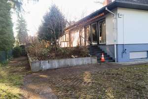 Bezirksgrenze Tempelhof/ Mariendorf
Haus mit Einzelgarage und DG-Reserve und  – Die vollständige Adresse der Immobilie erhältst du vom Anbieter., 12107 Mariendorf, Berlin – Vorschaubild 3